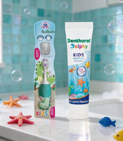 Set Denthoral Kids cu pastă de dinți și periuță soft pentru copii
